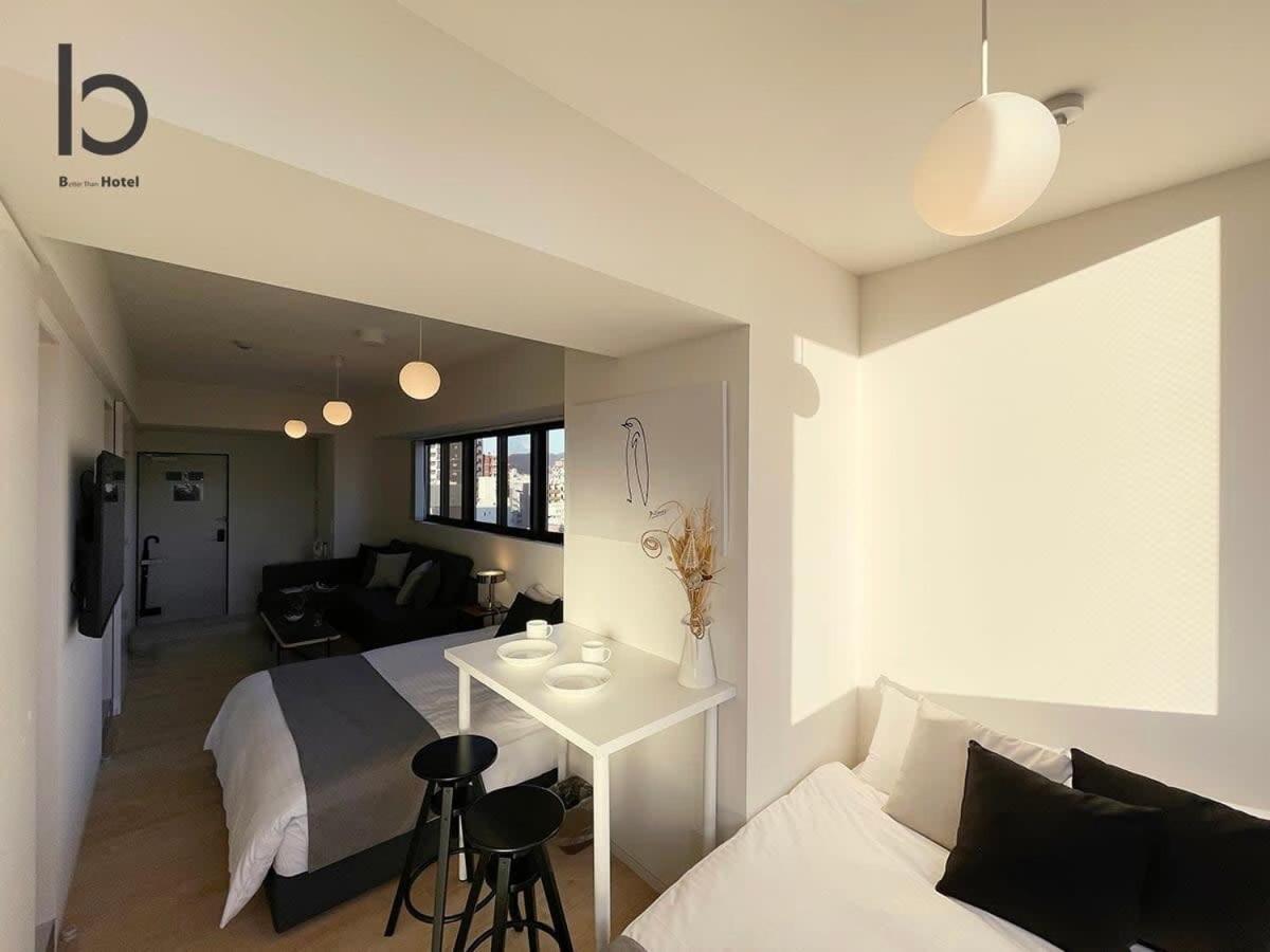 Bhotel Nekoyard - Comfortable Studio, Easy Walk To Peace Park Hiroshima Bagian luar foto