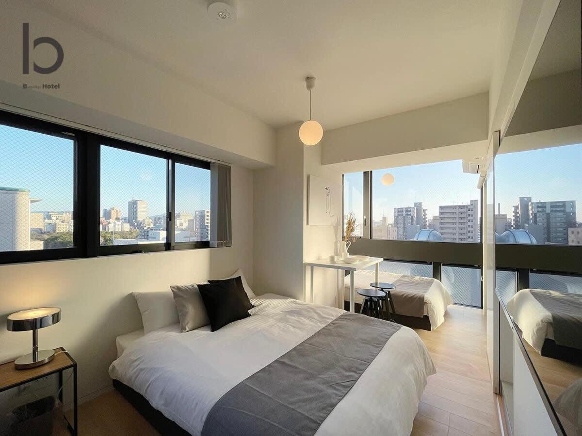 Bhotel Nekoyard - Comfortable Studio, Easy Walk To Peace Park Hiroshima Bagian luar foto